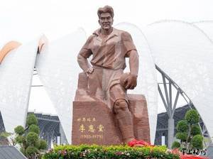 民国足球巨星:李惠堂