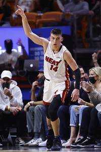 常规赛各大个人奖项预测:约基奇MVP,26年后DPOY重归后卫